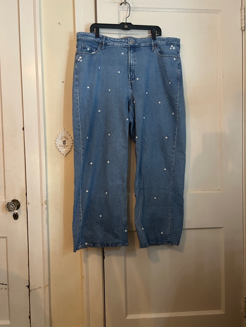 Old navy floral embroidered jeans